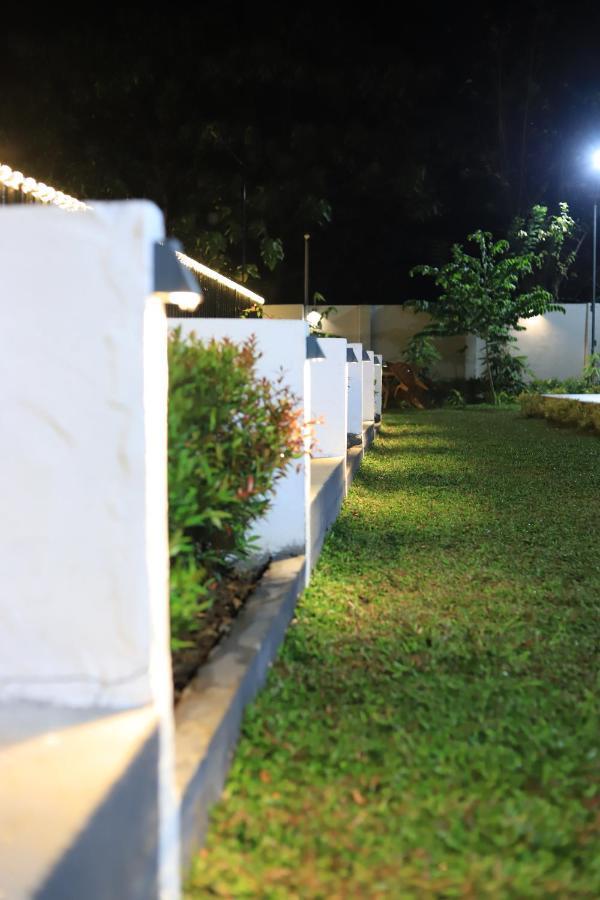 Seeheim Resorts Athirappilly Bagian luar foto