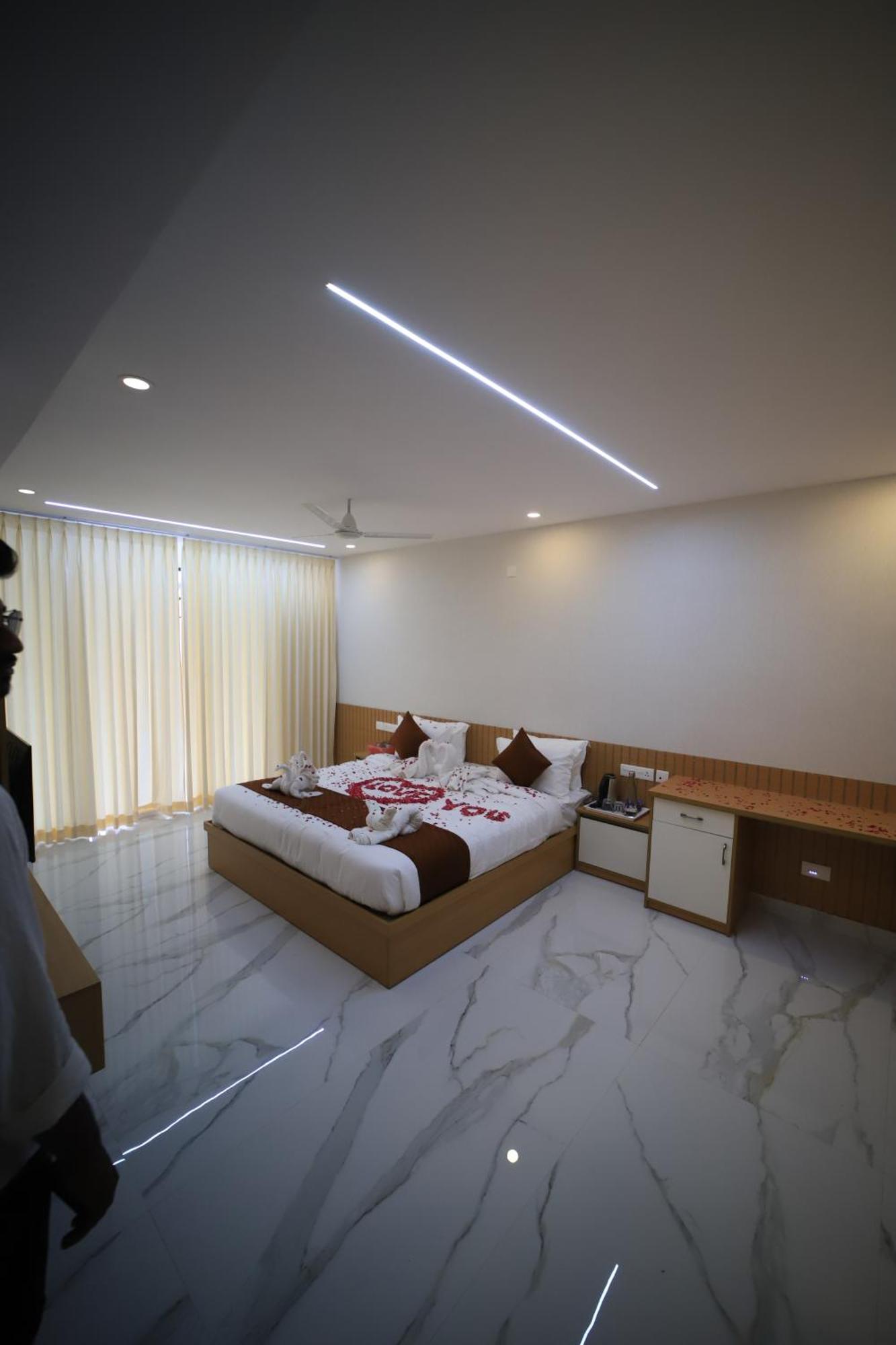 Seeheim Resorts Athirappilly Bagian luar foto